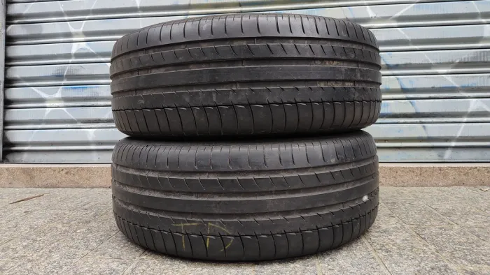 Par de pneus 245/45/20 Michelin 