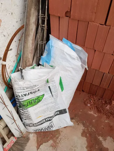 Saco alinhagem pra entulho