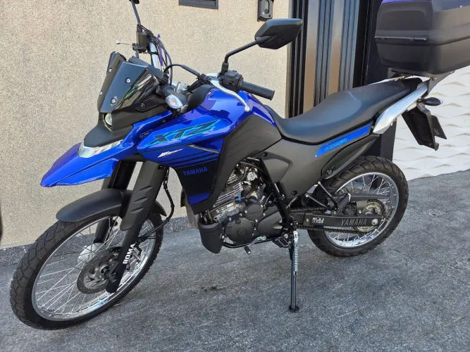 YAMAHA LANDER CONNECTED 250 - 2025