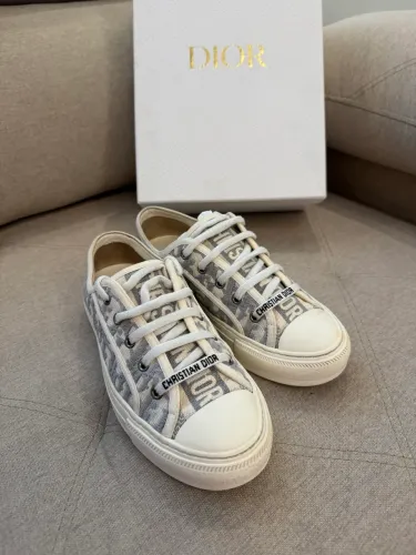 Tênis Dior walk?n