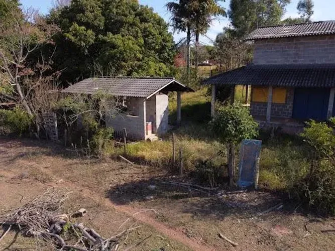 Casa em Estância Lagoa Dourada - Brotas - 1.200m2