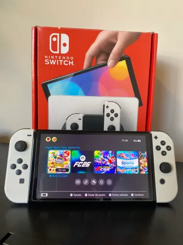 Nintendo Switch Oled Desbloqueado + Case de Transporte