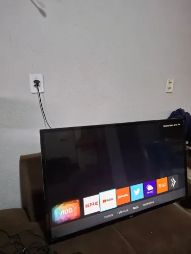 TV smart, 43 polegada, $730 reais 