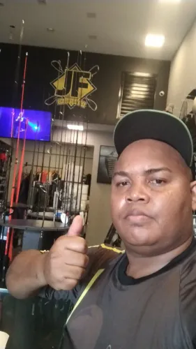 JF caiaque Daniel vendedor