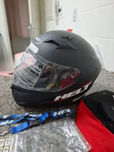 Capacete Helt