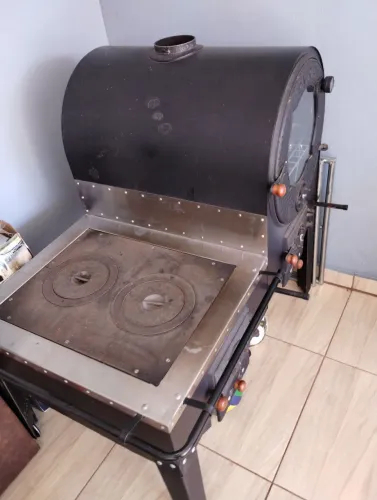 Fogão a lenha com forno marca patria