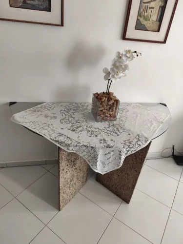 Mesa sala vidro e Pé Granito.