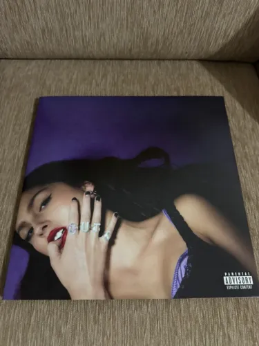 Vinil Olivia Rodrigo GUTS Preto - Novo, Nunca Tocado