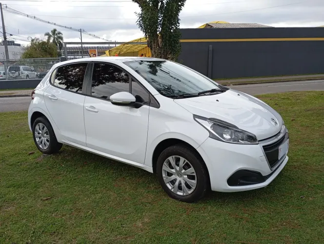 Peugeot 208 Active 1.2 Flex 12V 5P Mec. 2019