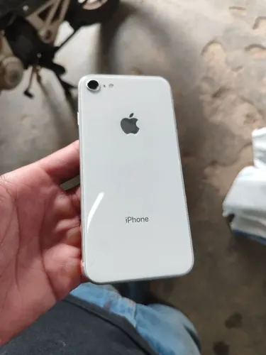 iPhone 8 retirar peças 