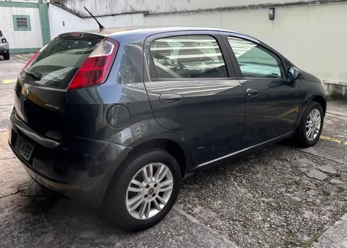 Fiat Punto Attractive 1.4 Fire Flex 8V 5P 2012