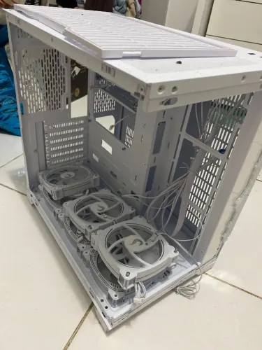 Gabinete Mid Tower (danificado)