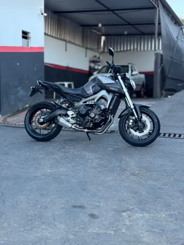 MT09 - 2015