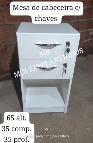 Mesa de cabeceira nova com chaves 100% MDF