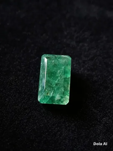 Esmeralda excelente rara grande