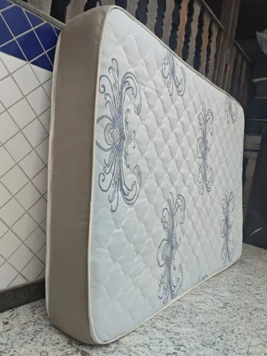 Colchão casal Ortobom Luxo Aceito cartão e entrego 