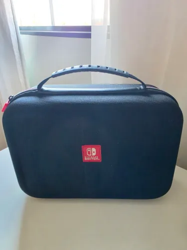 Switch oled 3 pares joycon 2 jogos e cartão 128gb