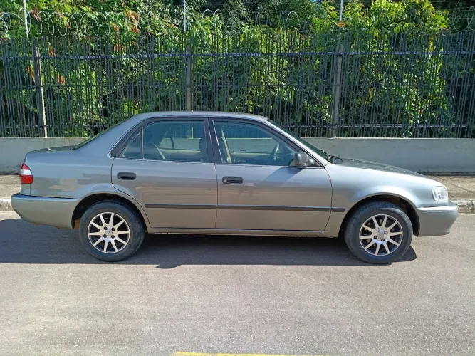 Toyota Corolla XLI 1.8/1.8 Flex 16V Mec. 2002