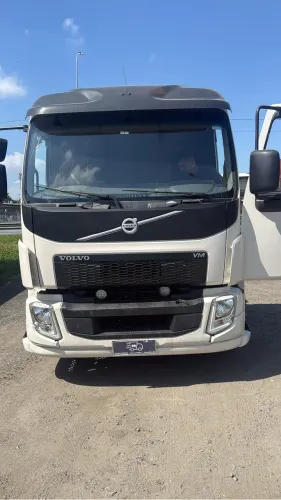 VM 330 ano 2014 apenas 180.000 ,com rastreador ominilink 