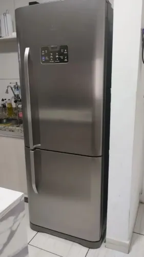 Geladeira Inverter Electrolux DB53X Inox