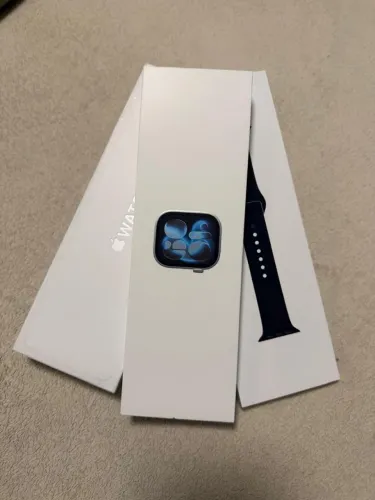 Apple Watch série 11 - 42 mm space grey - pulseira S/M preta