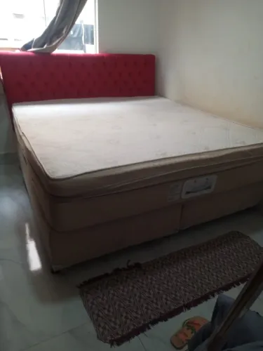 Cama king size massageadora