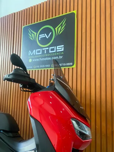 YAMAHA NMAX 160 ABS VERMELHA 2023 - IMPECÁVEL