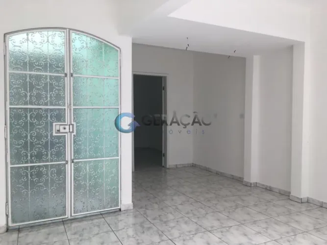 Ponto comercial para venda e locação com 38m² no Centro-SJC