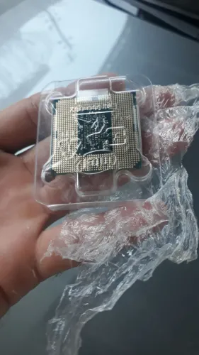 Vendo um processador por 250 reais ou troco em um violão 
