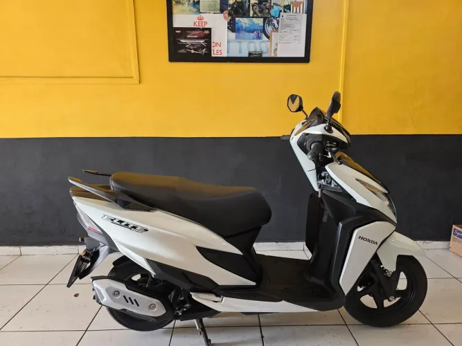 HONDA ELITE 125cc,automática, 2024/25.(591 kms rodados).