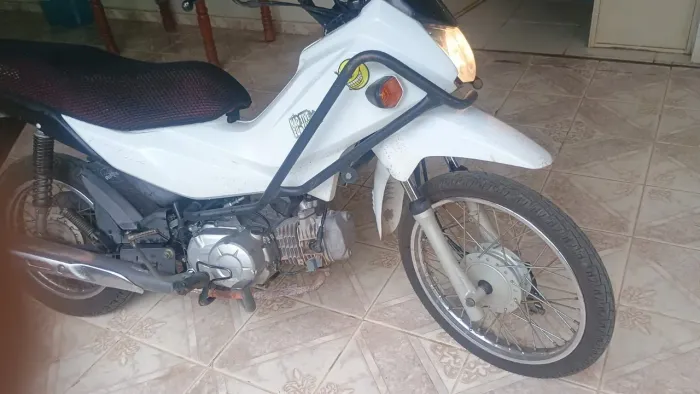 Toda original de fábrica,pneus novos ,kit novo.