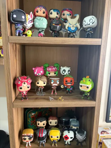Desapego 26 Funkos Fortnite