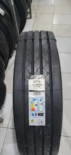 Pneu 295/80R22.5 liso 18 pr