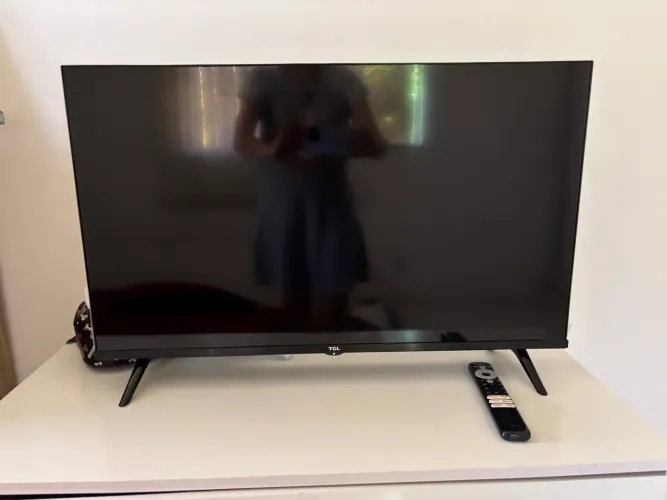 televisão TCL 32?