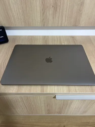 MacBook Pro tela de 15/ I7/16gb de flash/ SSD 250gb