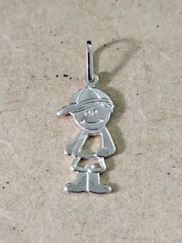 Pingente menino vazado com boné De Prata 990