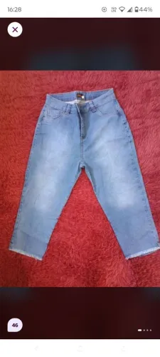 Calça jeans capri
