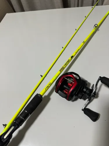 Vara pró tamba + carretilha titan pro 12000BG