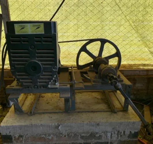 Gerador Weg 30KVA eletrônico, trifásico, tratorizado 