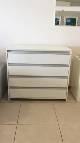 Cômoda 4 Gavetas