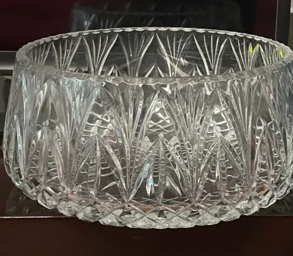 Fruteira de cristal 4mm de espessura, 21 cm de largura e 10 cm de altura . Linda!