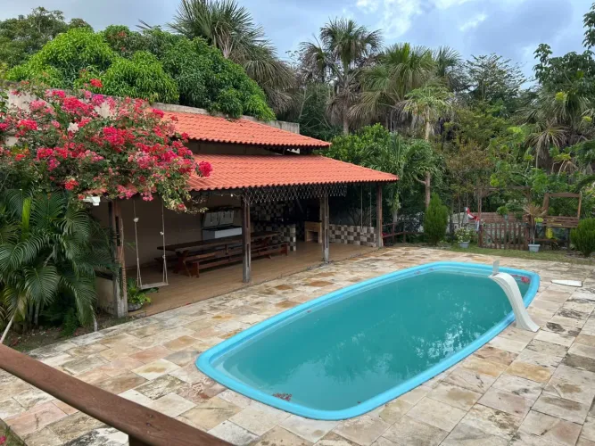Próximo à praia de panaquatira e ponta verde
