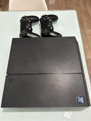 PlayStation 4 (valor negociável) 