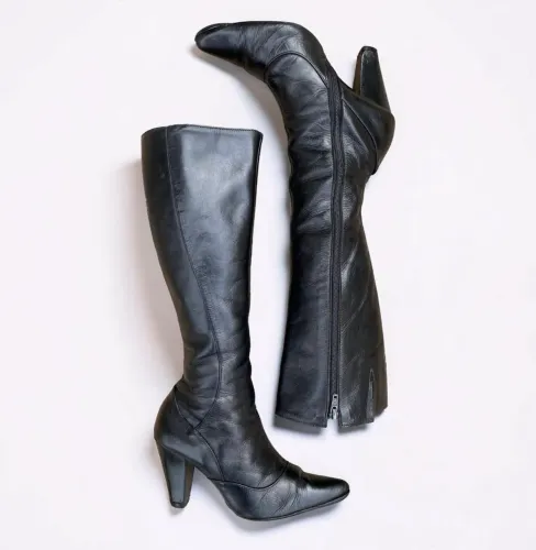 bota feminina marca via marte de couro legítimo tamanho 33