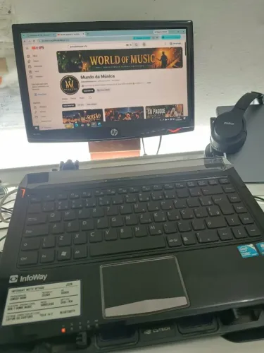 Vendo Notebook Itautec Infoway W7440