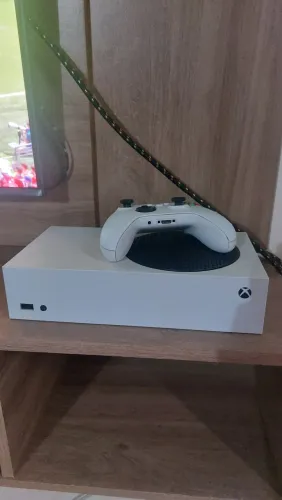Vende-se Xbox séries S
