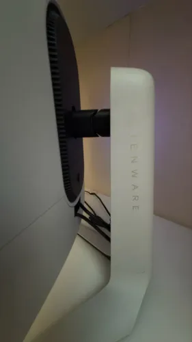 Monitor Alienware de 32? Gamer Curvo 4K QD-OLED - AW3225QF
