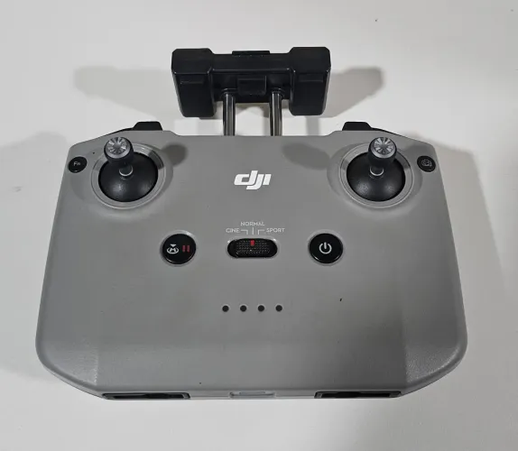 Controle DJI RC-N1 - DJI Mini 2, Mini 3, Mini 3 Pro, Mavic 3 e Air 2S.