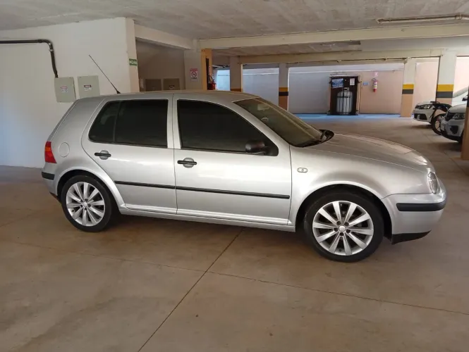 Volkswagen Golf 1.6 MI/ 1.6 MI Gener./black & Silver 2002
