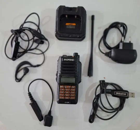 Rádio HT BAOFENG UV9r